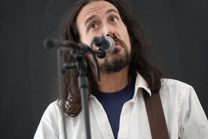 Un vendredi placé sous le signe de l’émotion, entre poésie et musique à l’Espace Brassens